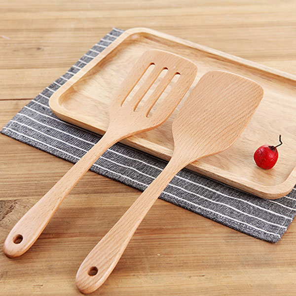 Wooden kitchen spatula/turner