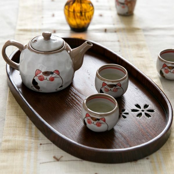 Oval or rectangular tray with handles
